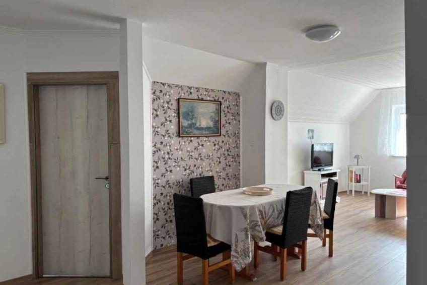 Holiday apartment with garden and balcony - BF-NJZN - foto 22