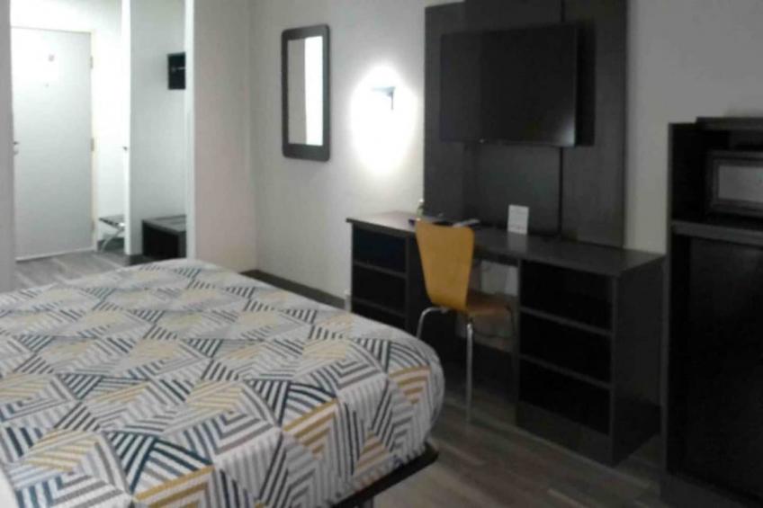 1 King Bed  Non-Smoking - foto 7