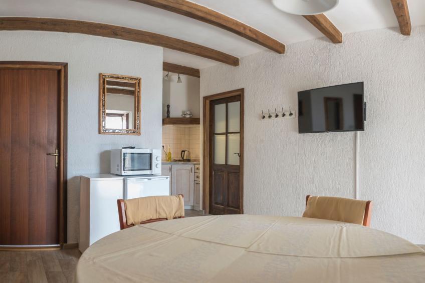 Wunderschön eingerichtete Villa mit Pool und Garten - foto 24