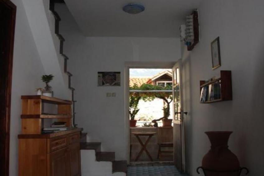 Quaint & Affordable Stay in Budva Traditional Stone House - Family Room 2 - foto 23