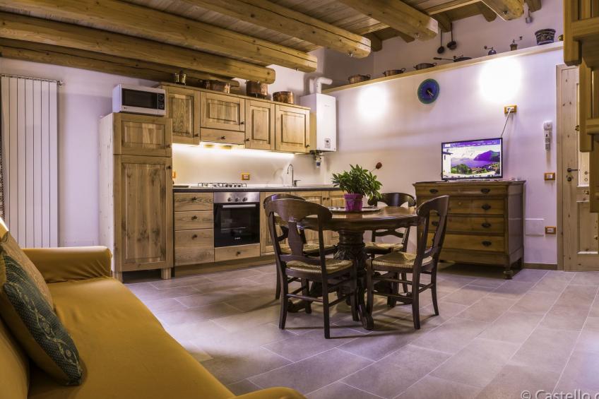 Studio-Apartment mit Zwischengeschoss in einem historischen Gebäude in Zorzino