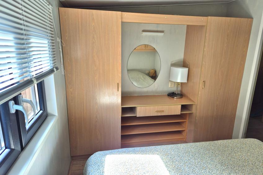 Knus chalet In een rustige omgeving met vijver - foto 11