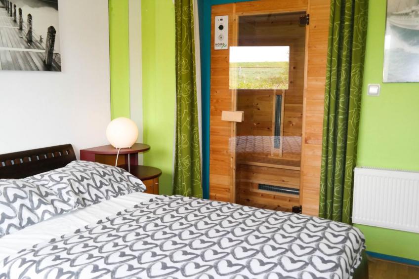 in Anjum mit Sauna, Garten und Terrasse - foto 11