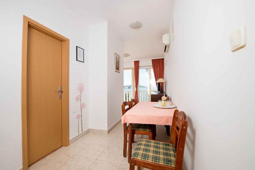 Vakantiewoning met balkon, zwembad en barbecue - VW-BCRHG - foto 22