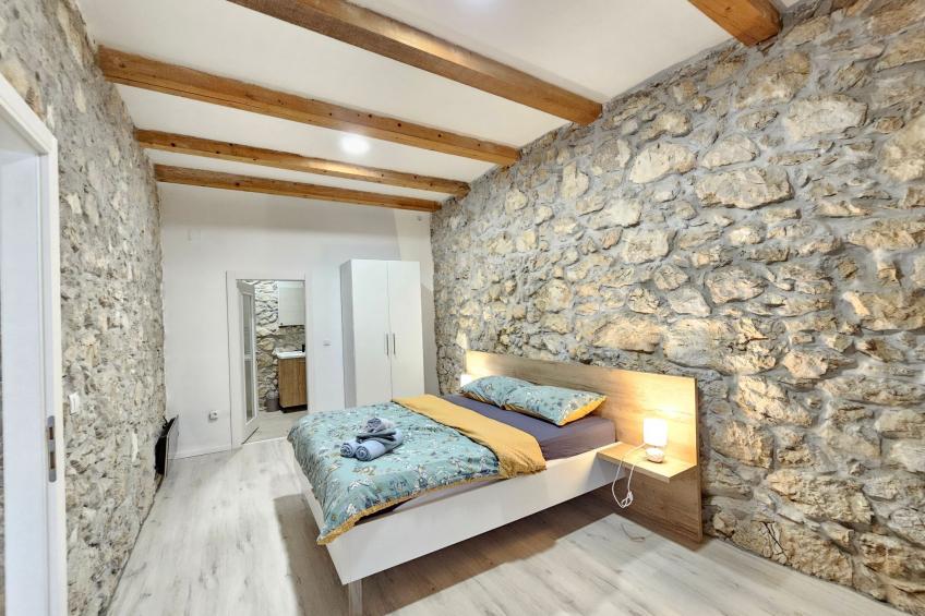 Steinhaus mit privatem Außenpool - foto 26