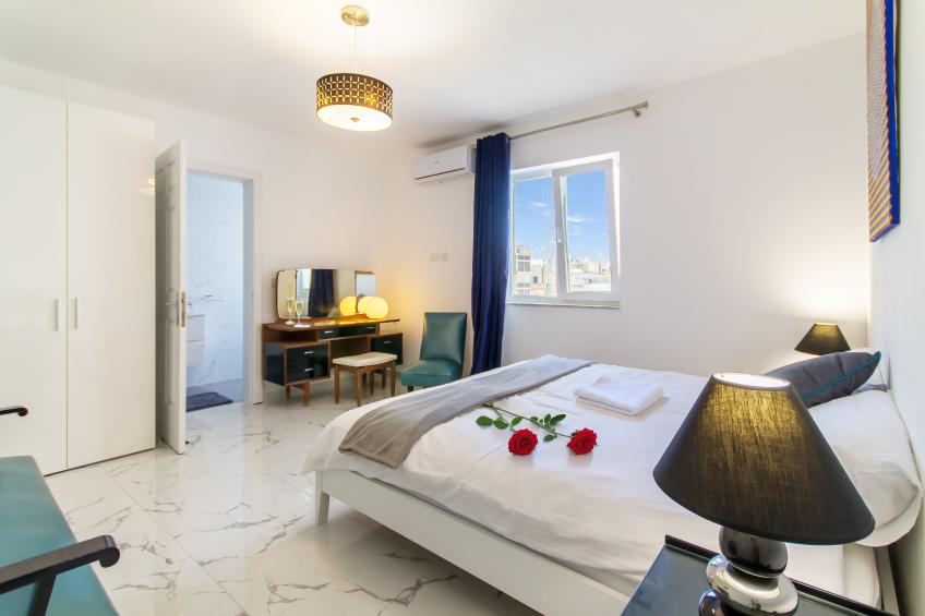 Sunny penthouse modern 2 bdr - Sliema - foto 18