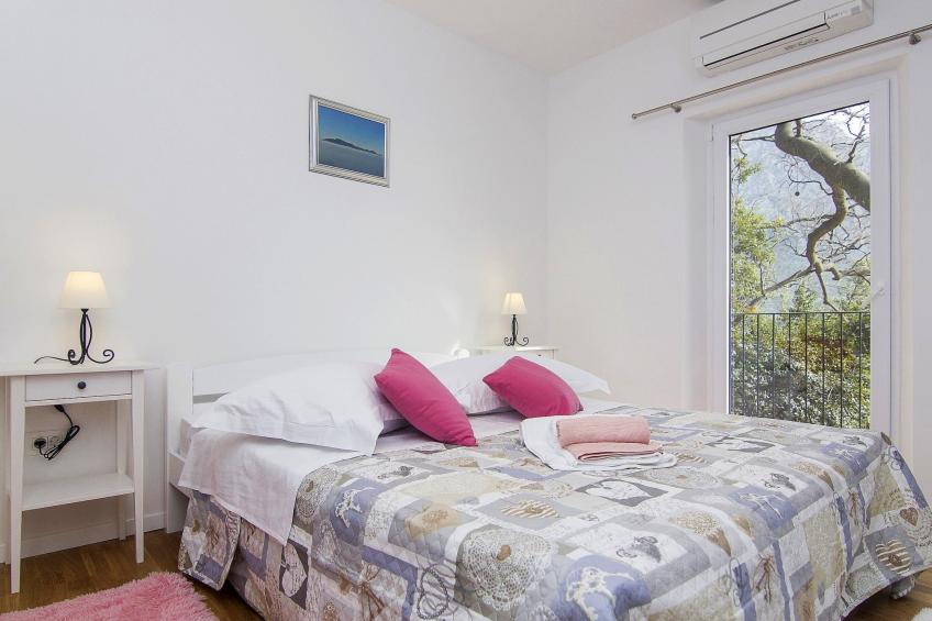 Schönes Steinhaus mit beheiztem Pool, Terrasse mit Meerblicl in ruhige Lage - foto 38