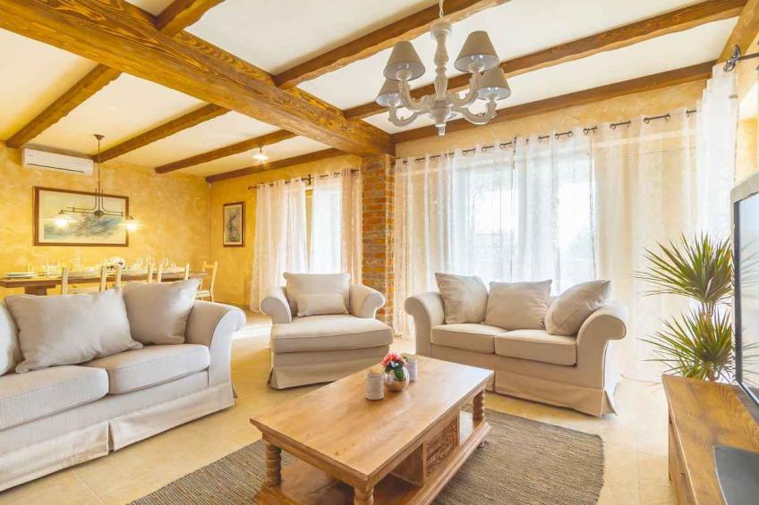 Villa with a rustic touch and pool on Krk - BF-P33R5 - foto 12
