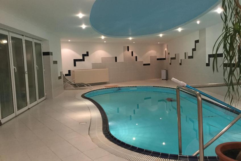 mit Privatpool für 11 Personen + 1 Kind ca. 500 m²in Pardubitz, Böhmen (Os - foto 2