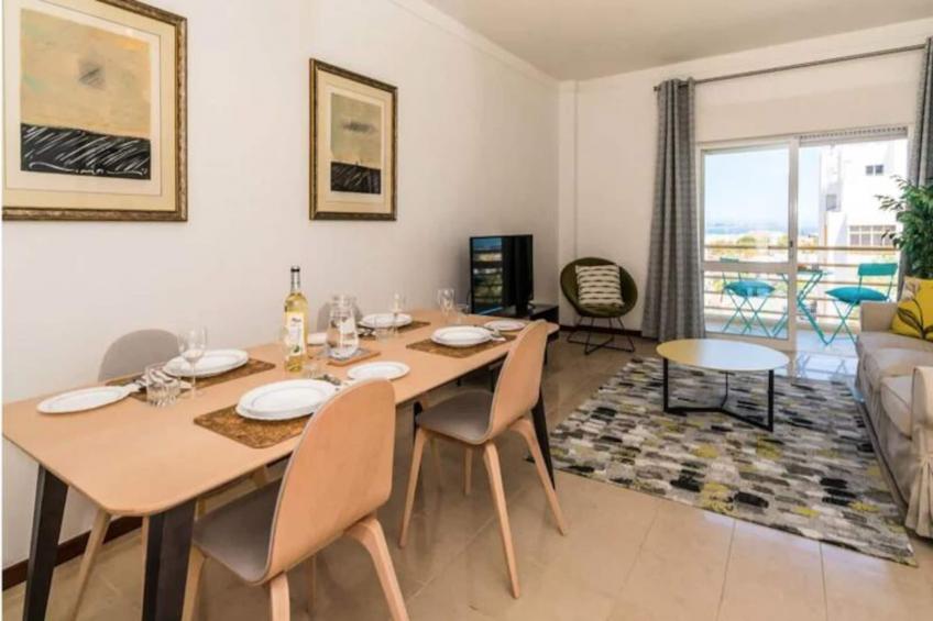 Sunny Seaside Escape - foto 9