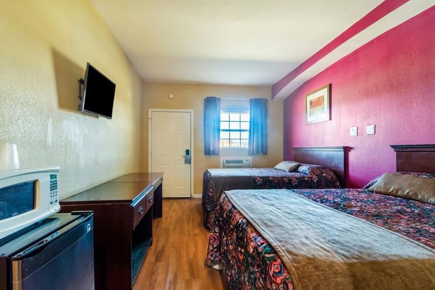 2 Queen Bed