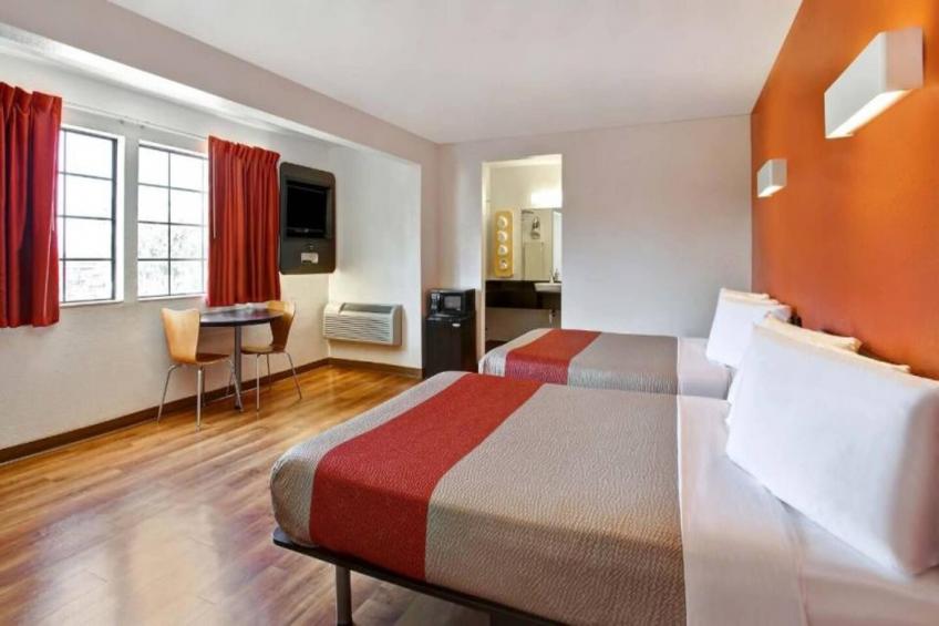 2 Queen Beds  Deluxe - foto 4