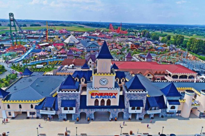 Drewniany dom nad jeziorem - foto 33