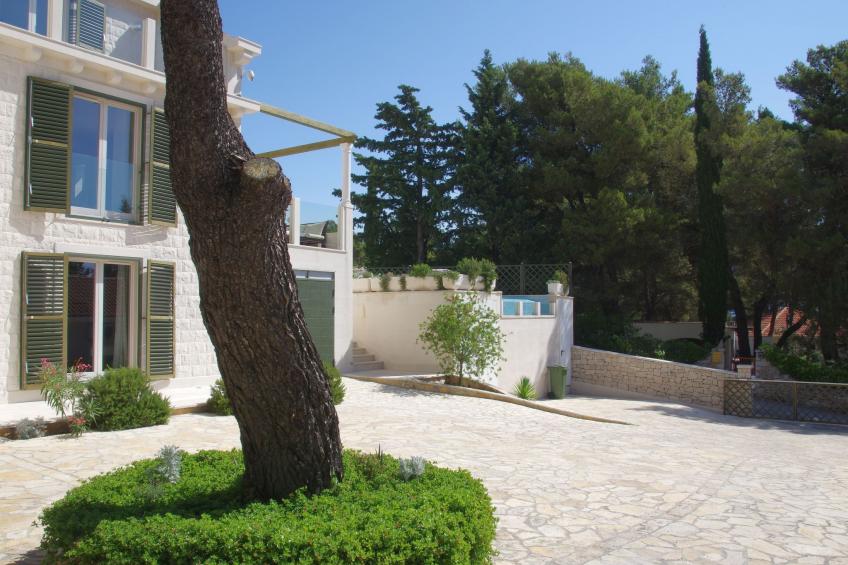 Schönes Ferienhaus mit privatem Pool - foto 13