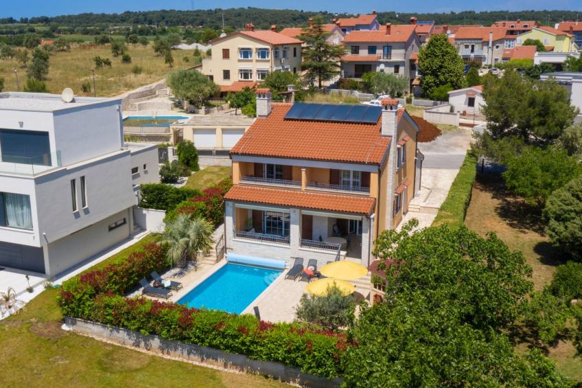 in Pomer mit privatem beheizten Pool und Meerblick - foto 43