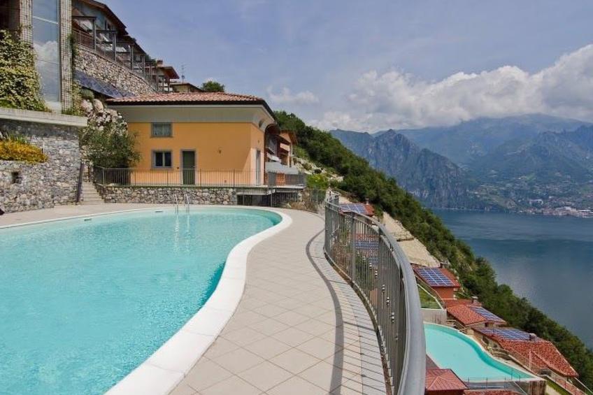 Beatrice - Haus mit Pool und Terrasse am Iseosee