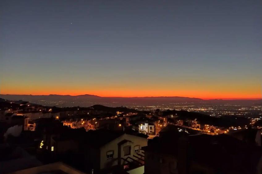 Helles Haus mit Aussicht und privatem Pool - foto 18