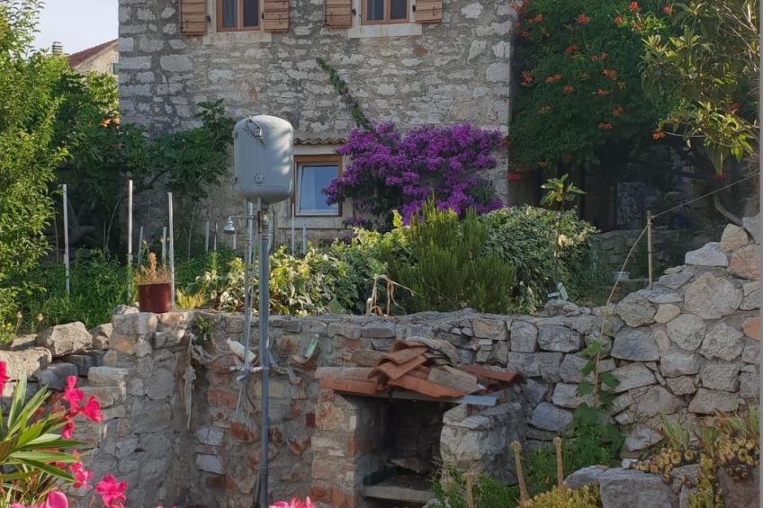 in Zlarin mit Schönem Garten - foto 4