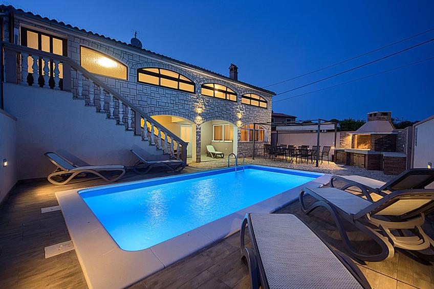 Villa mit Garten, Grill und Terrasse - foto 37