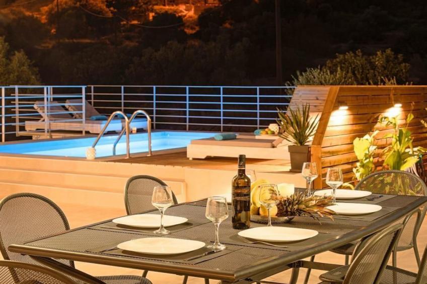 Villa "Etoile Villa" mit Blick auf das Wasser - foto 34