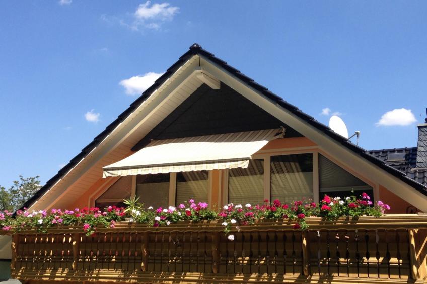 Großzügige Ferienwohnung mit Balkon