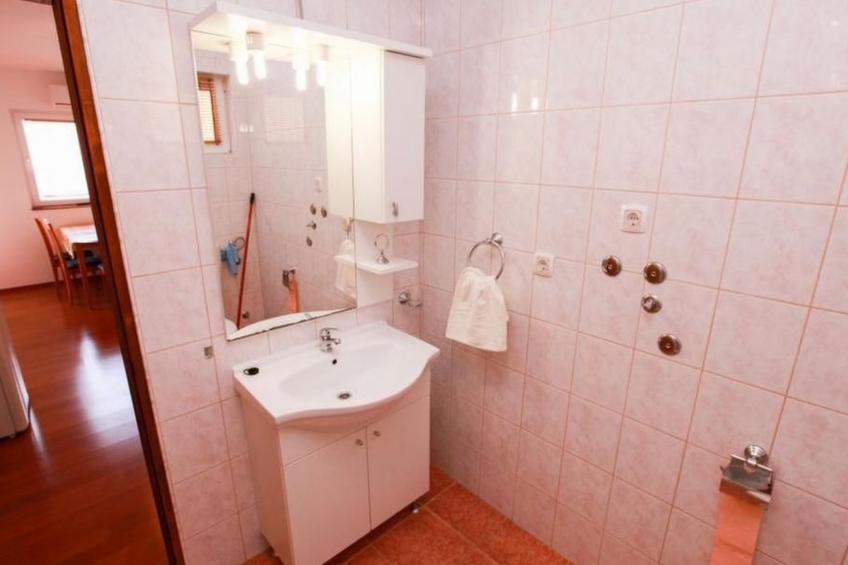 Appartement mit Balkon - foto 9