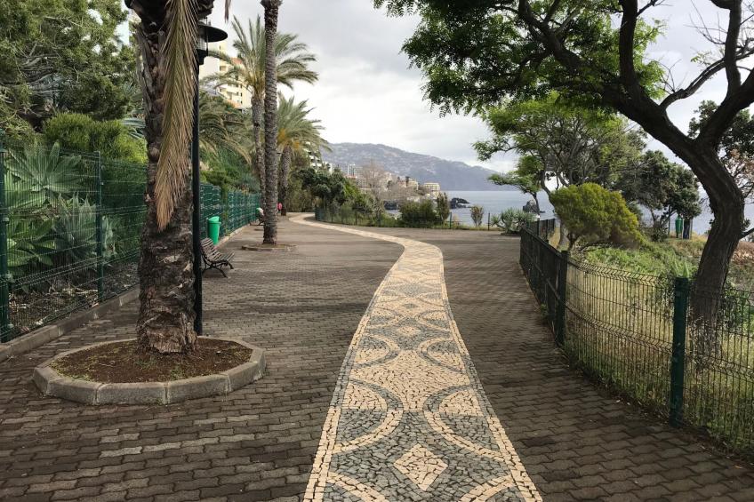 mit Blick auf das Wasser - foto 26