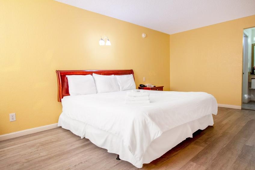 King Bed Accessible - foto 20