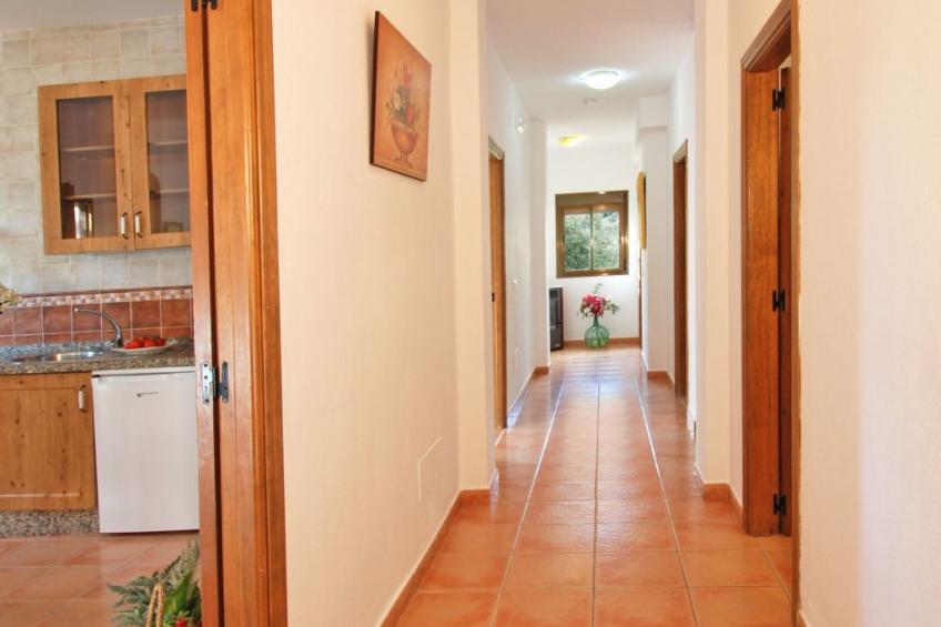 Villa Los Poyatos, beheizter Pool, Wifi, AC,BBQ - foto 34