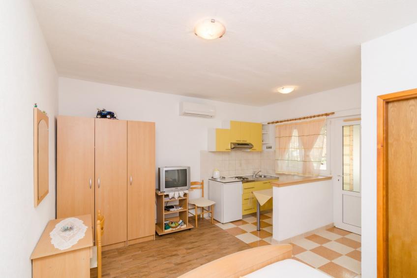 Apartments Skurla - Studio Apartment with Terrace (A1 žuti ) - foto 4