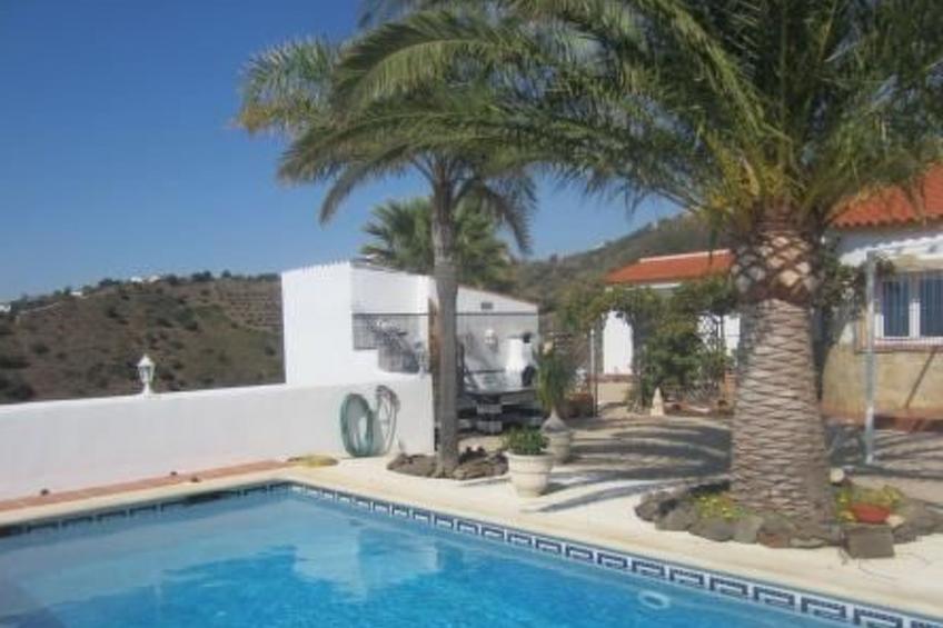 Casa Palmeras in Sayalonga mit Gepflegtem Garten - foto 8