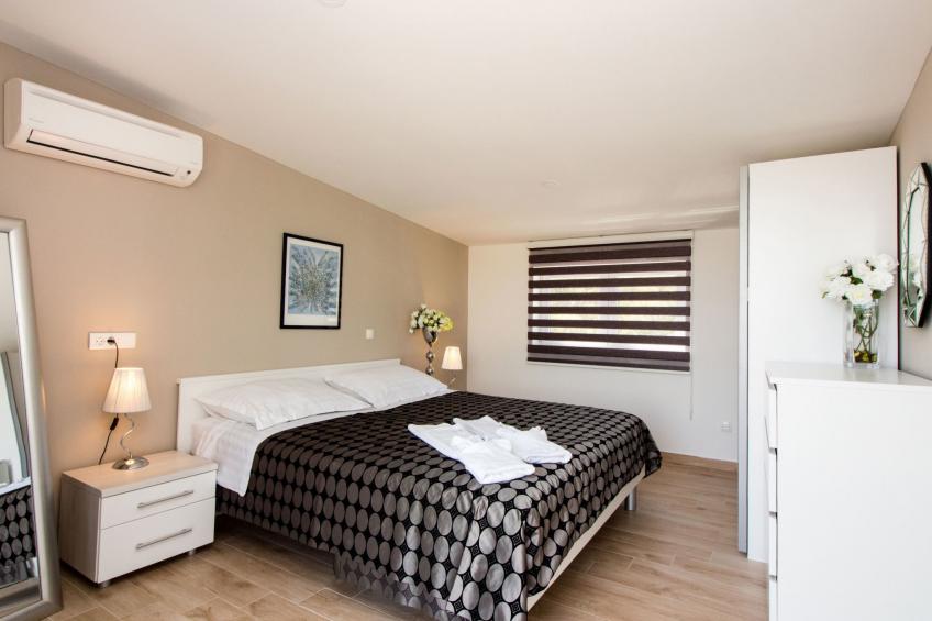 Großes Haus in Lokvičići mit privatem Pool - foto 36