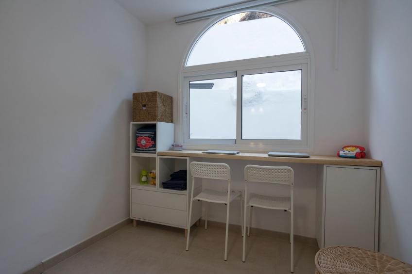 Helle Wohnung mit atemberaubender Aussicht auf das Meer und den Strand - foto 47