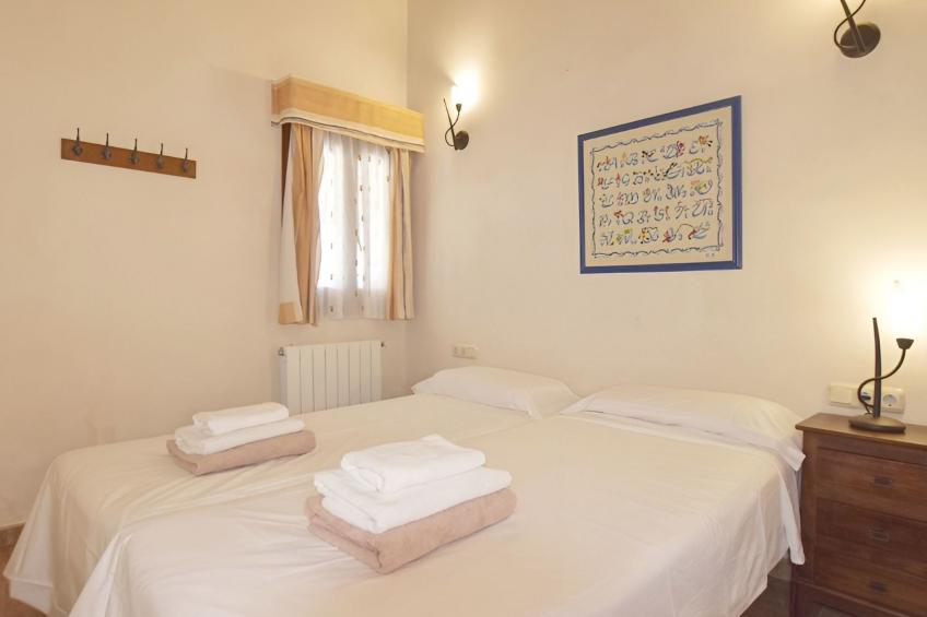 Finca mit großem eingezäunten Pool und Klimaanlage. - foto 39