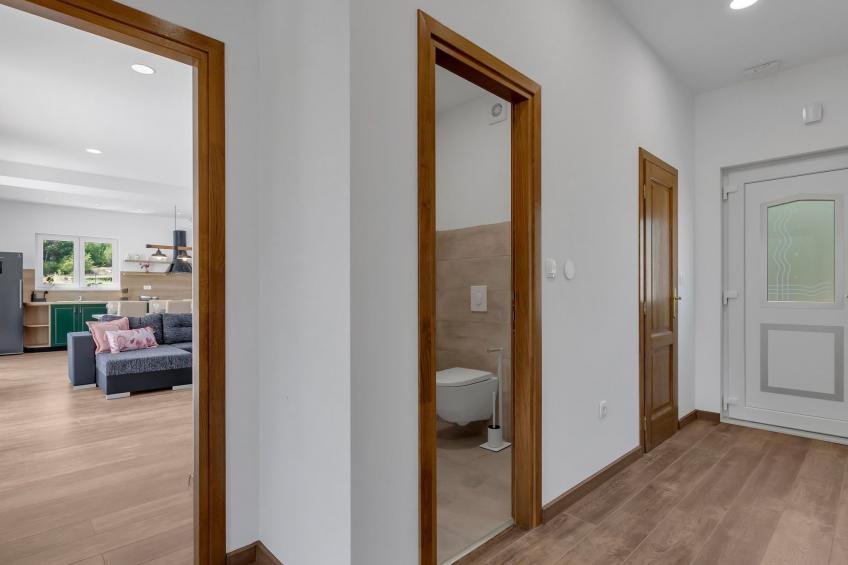 Alleinstehende Villa Slime mit Pool und Garten - foto 30