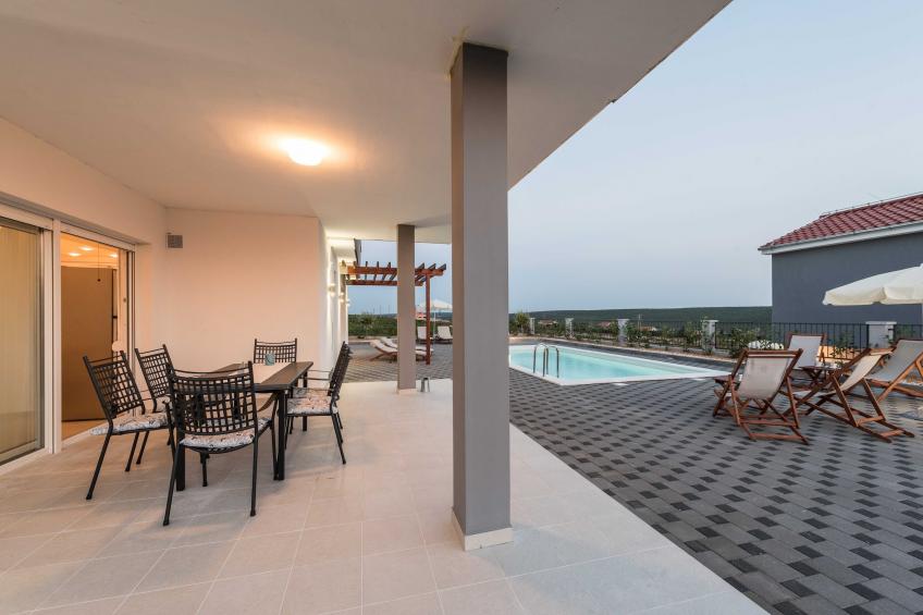 Luxury Escape with Swimming Pool & Modern Design - Deluxe Four Bedroom Villa with Sea View and Private Pool (Villa 5) - foto 29