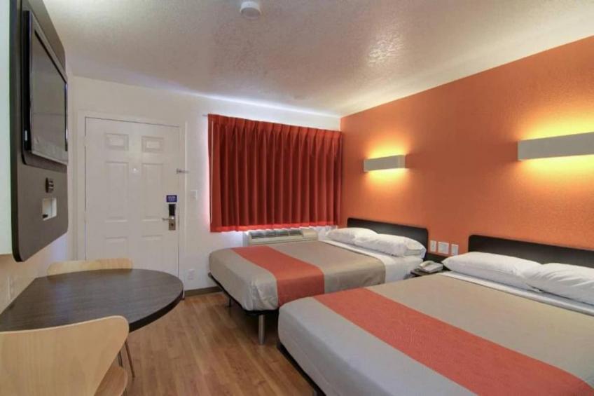 2 Full Beds  Micfridge - foto 3
