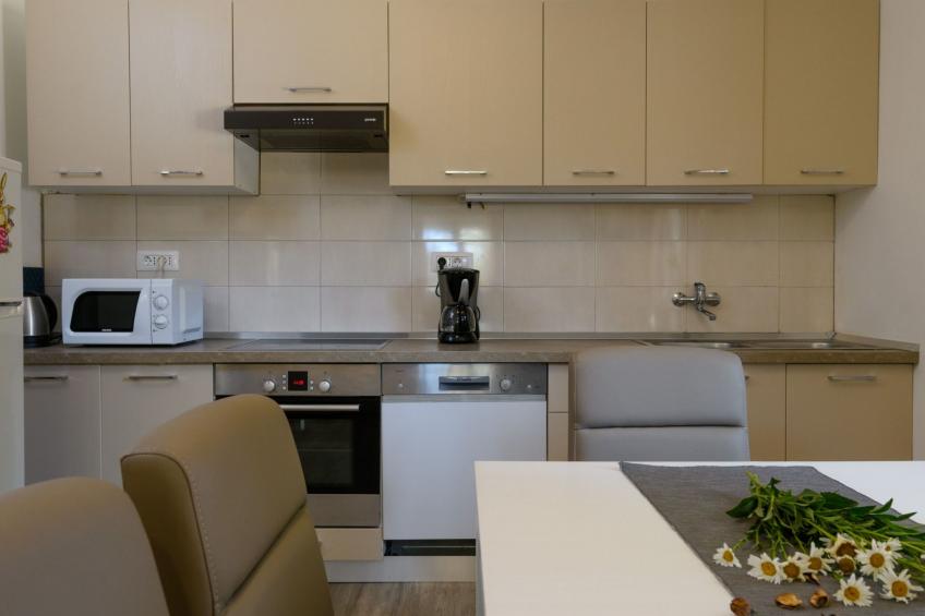 Wunderschönes Ferienhaus in Pomer mit Garten - foto 14