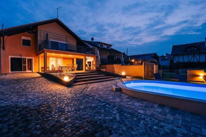 Villa Aljmaš