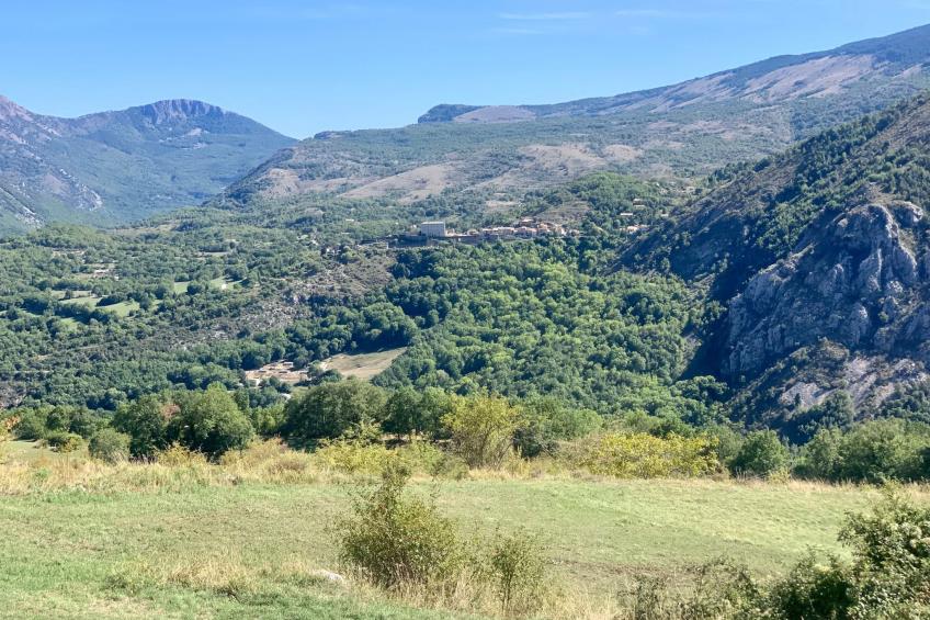 Steinhaus Garten und Blick auf die Berge - foto 20