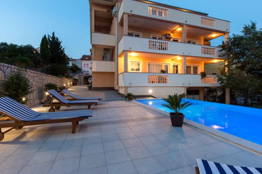 Holiday apartment with pool and air conditioning - BF-T7VG - foto 8