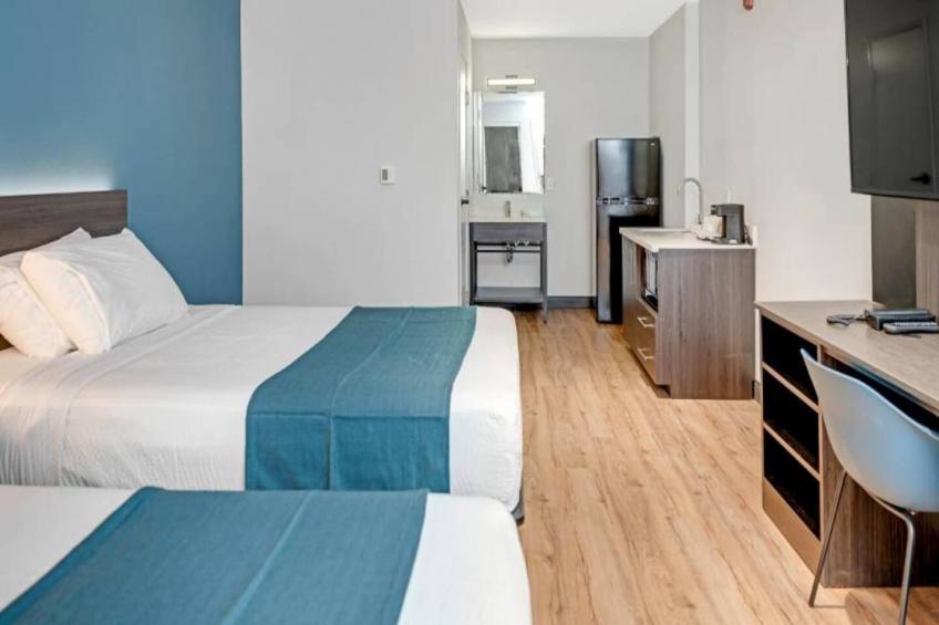 2 Full Beds  Non-Smoking Kitchen - foto 15