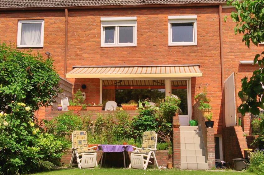 Wohnung in Altengroden mit Garten