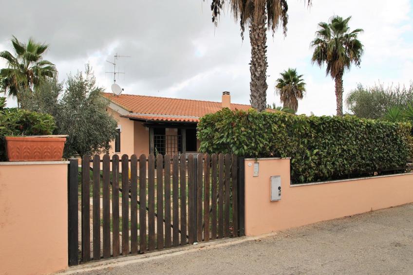 Charmantes Haus in Fondi mit überdachter Veranda - foto 15