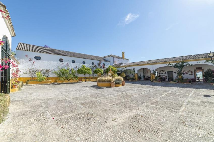 Cortijo Sierra y Lago