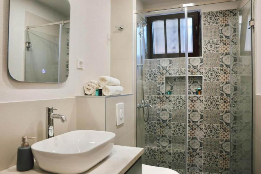 Stylish Apartment with Modern Elegance in Herceg Novi Area - Deluxe One Bedroom Apartment with Terrace - foto 16