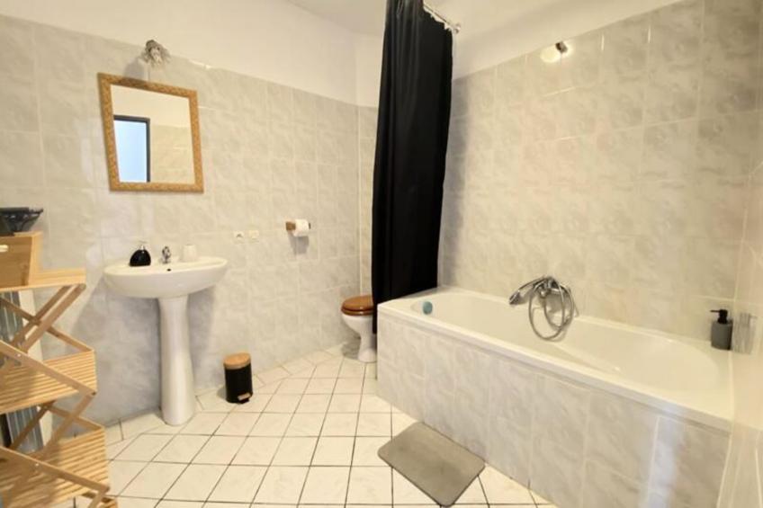 84b7 - Logement Dans Mas De Charme Du Xviiième Siècle - foto 46