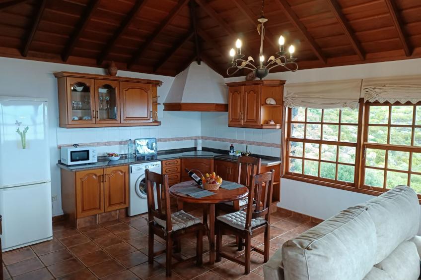 in Monte Breñas mit Grill, Terrasse und Garten - foto 3