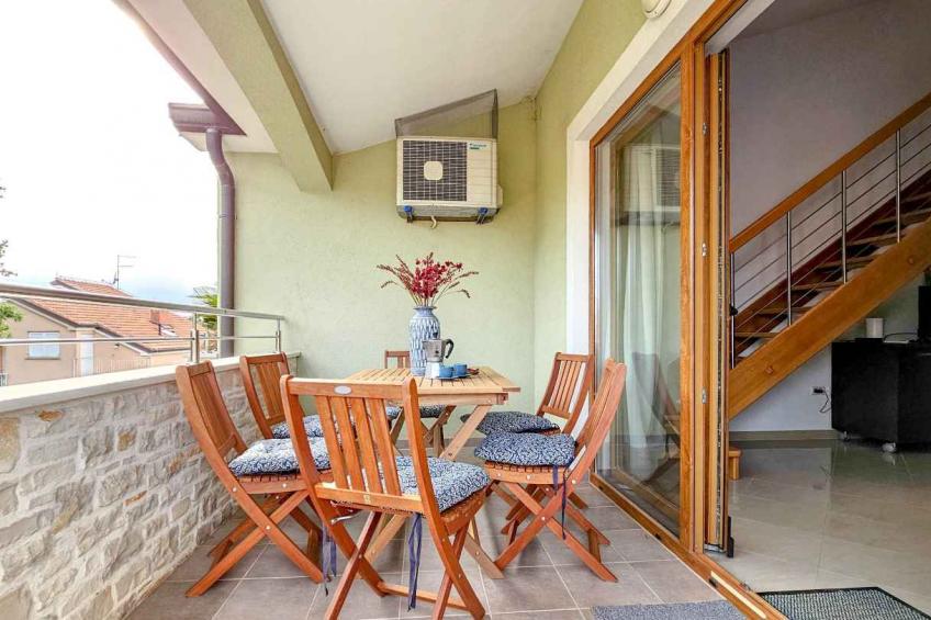Vakantiehuis met verwarmd zwembad, biljart en tuinhuisje - BF-3CH77 - foto 4