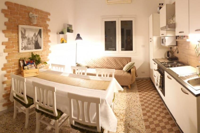 Rundes Steinhaus mit Whirlpool - foto 13